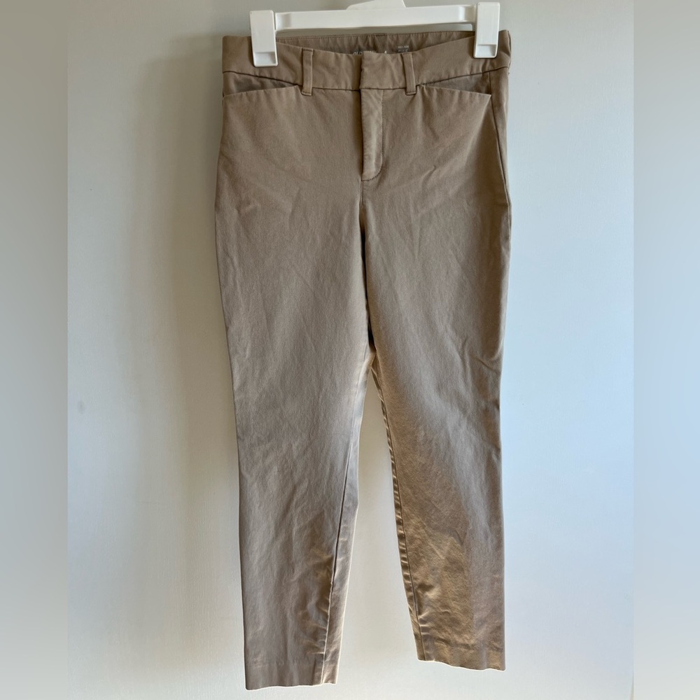 OLD NAVY High Rise Pixie Pants
